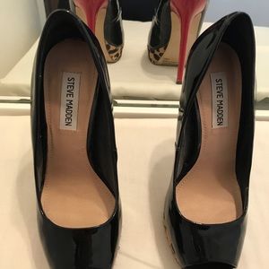 Steve Madden size 9 black patent leather heels